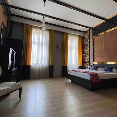 Safari Royal Apartment ออราแด ภายนอก รูปภาพ